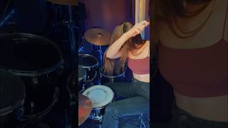 Arctic Monkeys - Old Yellow Bricks | drum cover by @no_stixxgvn  #drummer #femaledrummer #drumcover