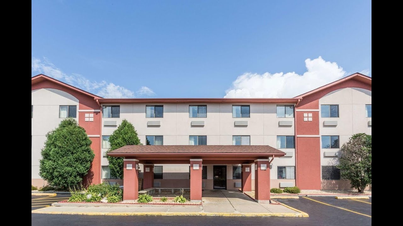 Super 8 Saint Charles - St. Charles Hotels, Missouri