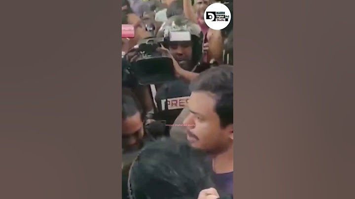 পুলিশের হাত থেকে ২ ঢাবি শিক্ষার্থীকে মুক্ত করে আনলেন শিক্ষকরা #dhakauniversity #quotaprotest