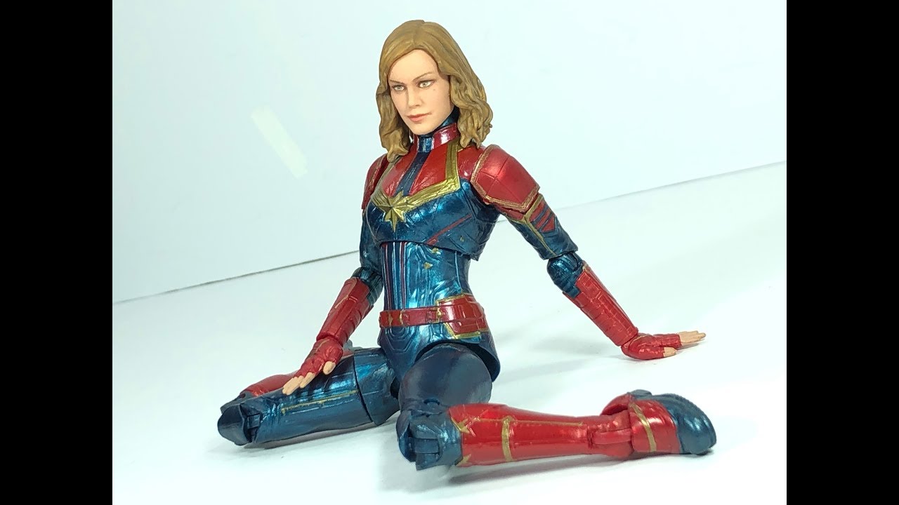 captain marvel legends figures