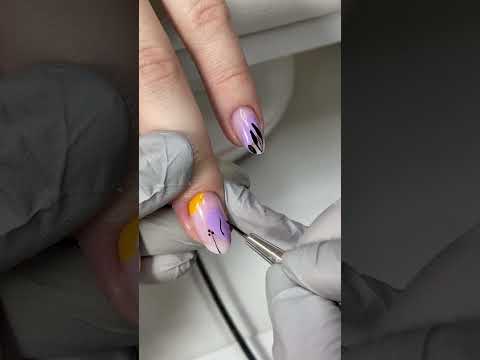 По-быстрому👌🏻☺️ #маникюр #типсы #стемпинг #nailart #наращиваниеногтей #nail #гельлак #nailtutorial