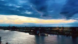 London Time-lapse at 8:52 PM: From Sunset to Nightfall