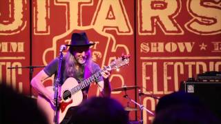 'Slat Key Soquel Rag' Performed by Pat Simmons of The Doobie Brothers  •  NAMM 2013 chords