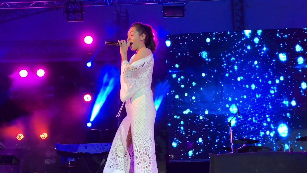 เสียแรง - เบลล่า งานสมุยเฟสติวัล2017