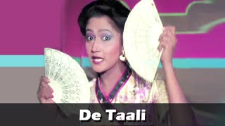 De Taali - Title Song - Ramesh Bhatkar, Alka Kubal, Avinash Kharshikar - Comedy Marathi Movie