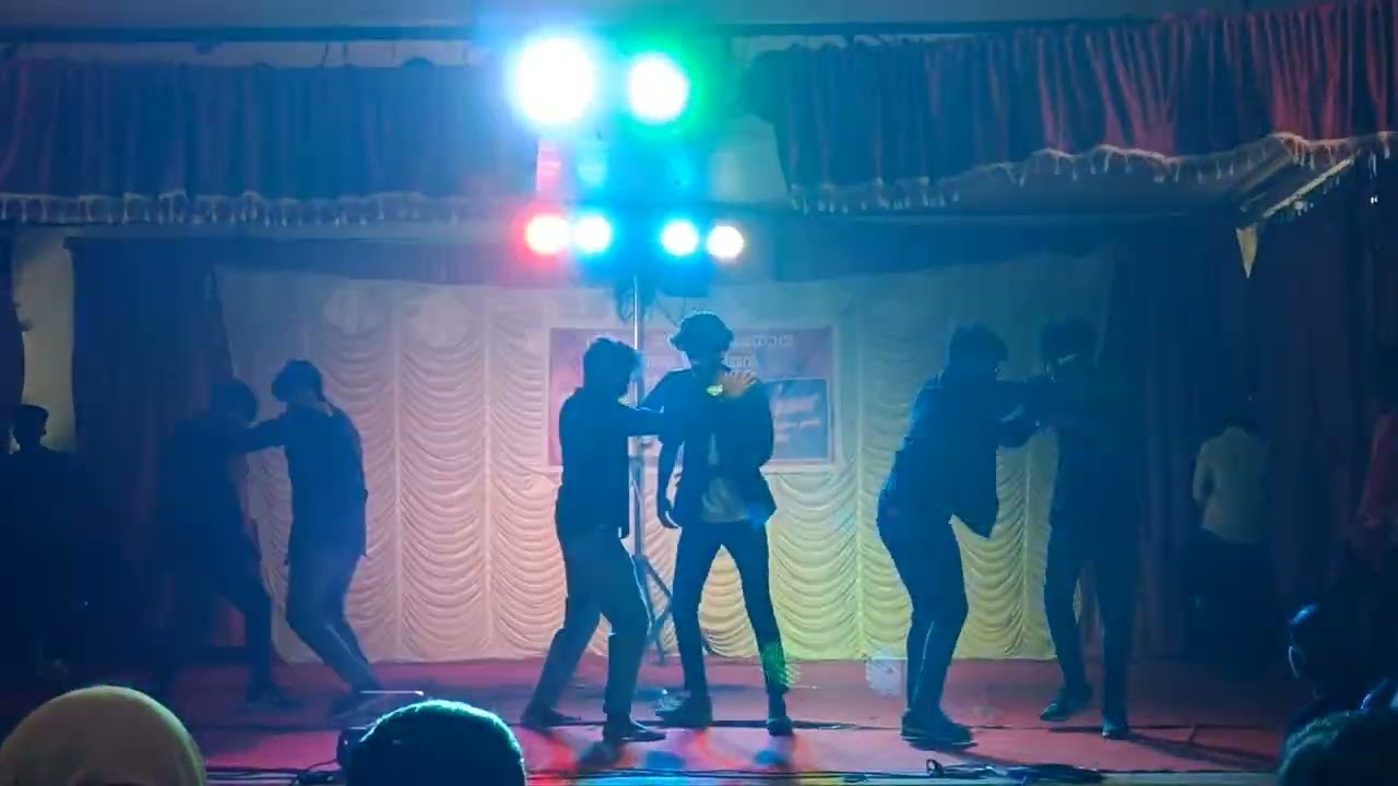 Sri.C.Achuthamenon Govt. Clg      Simple Dance Stepz ...