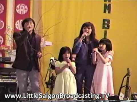 Tet 2008 Phuong Thao Ngoc Le Performance in Little...