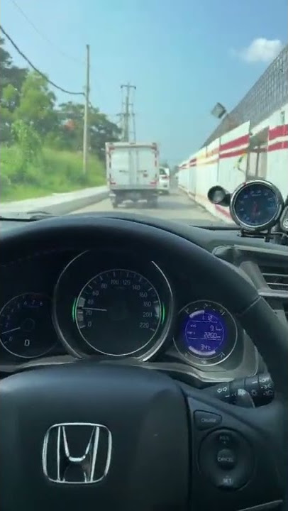 NYETIR MOBIL DI JALANAN | HALU STORY #shorts  #storyhalu #storyig #storywa