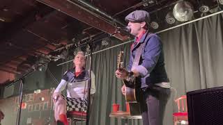 Thompson Square- Ain’t No Branches on My Family Tree