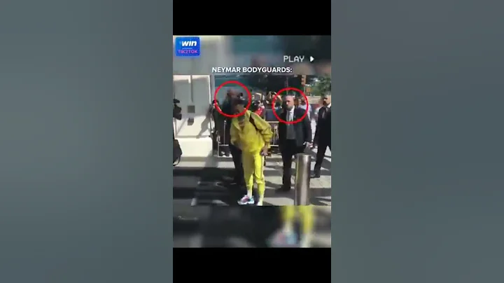 iShowSpeed bodyguar #shorts #futbol #speed #bodyguard