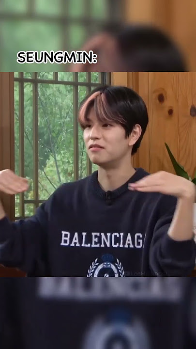 Changbin can't even make a heart because he is so buff 😅