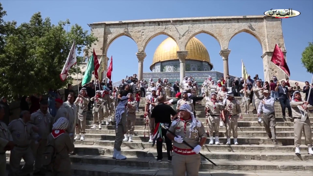 فرق كشافة تجوب شوارع مدينة القدس لإحياء ذكرى الإسراء والمعراج