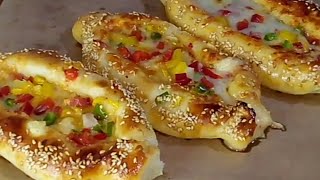 بيتزا تركية بعجينة هشة قطنية(🇹🇷Türk pizzası)🇹🇷بدون دلك بدون عجن والمذاق أكثر من رائع👌🏻👌🏻