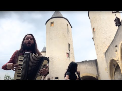 Пісня яка здатна розтопити будь яке серце Там під Львівським замком 