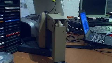 Microbot TeachMover Robot Arm - first try: grasping bricks and deplacing them