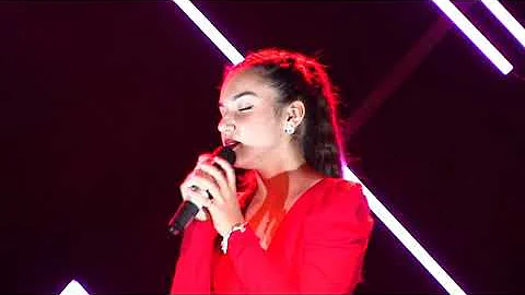 BENALUP CASAS VIEJAS Paula Velzquez EL GRAN SHOW P...