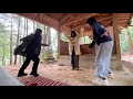 この街じゃ踊れないやつから消されてくらしいからな。