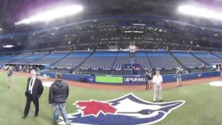 VR 360: Blue Jays take batting practice before Game 3