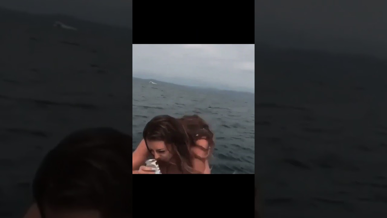 you laugh ,you lose ep216 