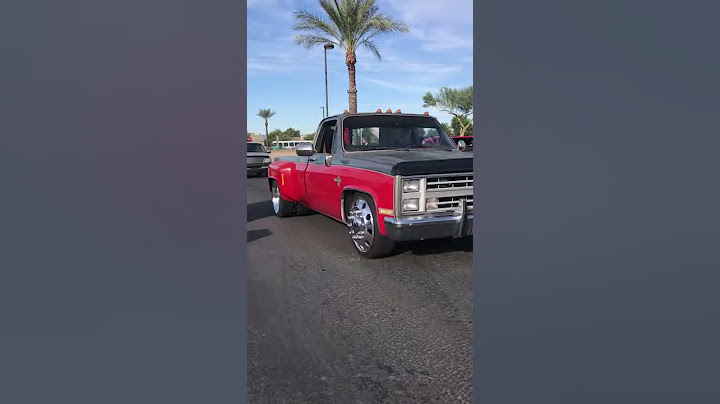 Chevy c30 c20 on 22” Alcoa Accuride wheels at Chevy Dino’s Only 2019 c10 Club