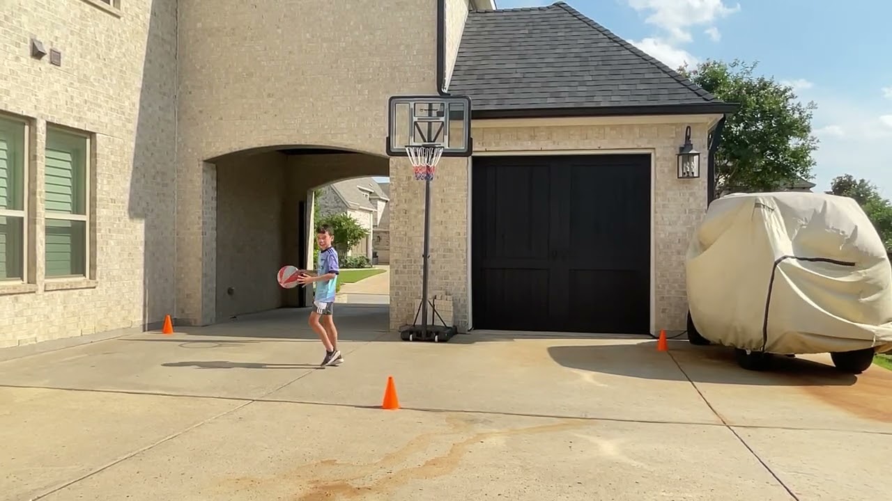 Trickshot number 10: Back with trickshot videos!