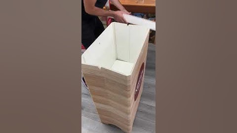 ASSEMBLY INSTRUCTIONS - COUNTER DISPLAY - MODEL "WOODY"