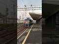 ЧС6-028 проезжает станцию Сходня (снято 24 октября) #чс6 #пригадатоп #станция #сходня #вай