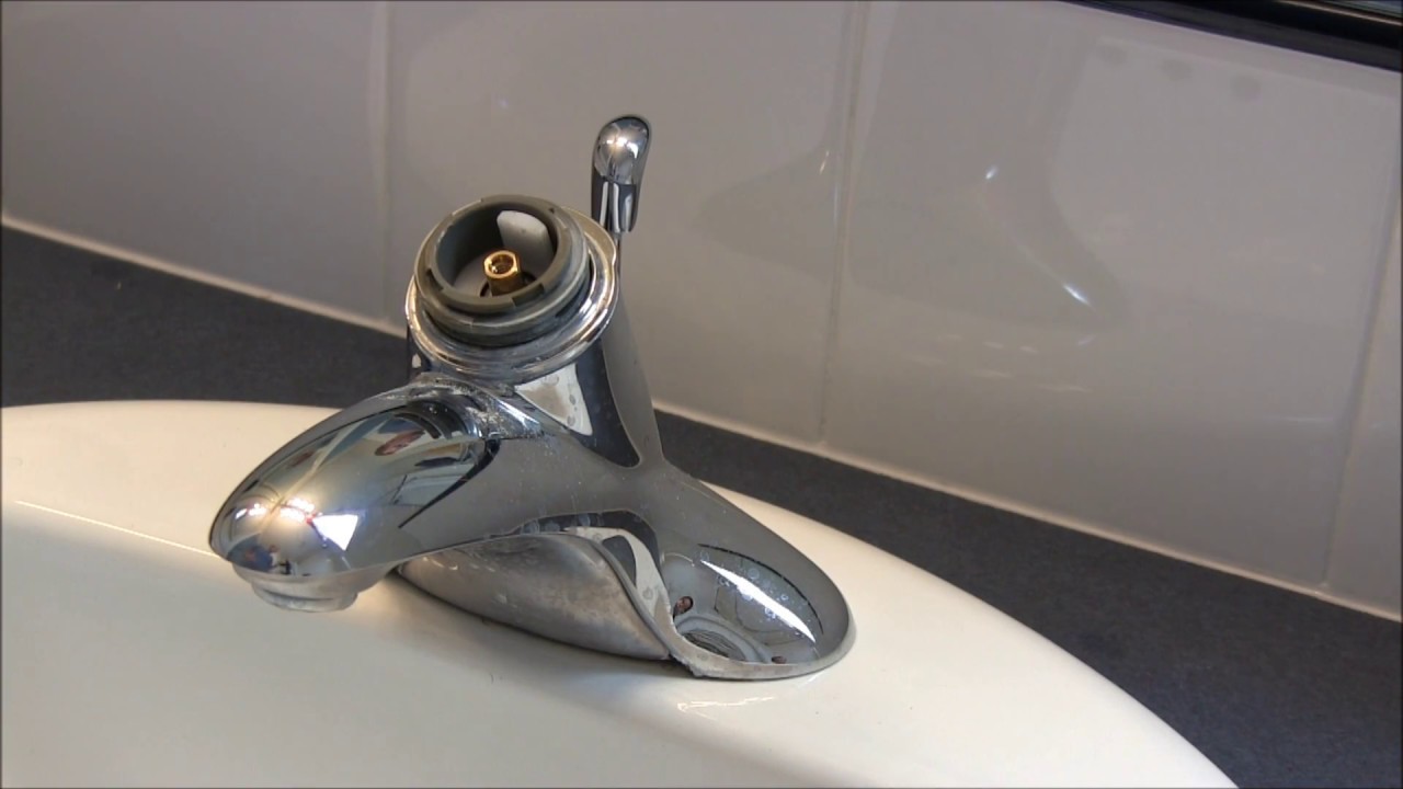 How To Fix A Leaking Moen 1225 Series Bathroom Faucet By Replacing The Cartridge Youtube