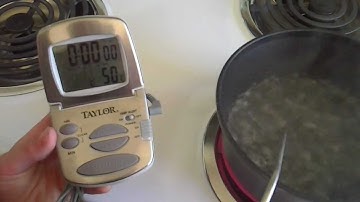 boiling water and sugar solution.MP4