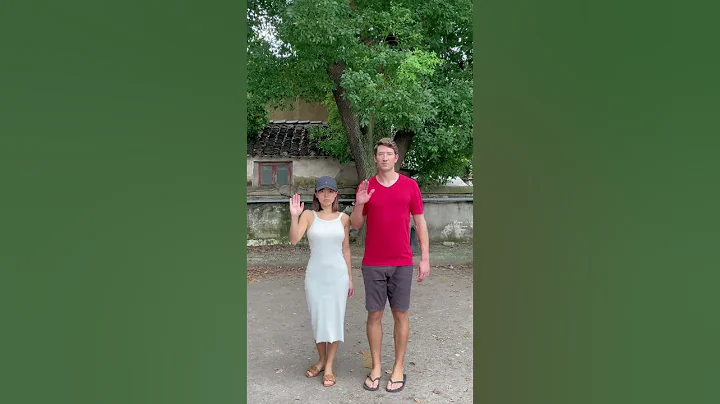 這女人穿著漢服都在想前男友😑第一次穿漢服vlog來啦！不看結局的話，還是很浪漫的#夫妻日常 #couple #記錄生活 #漢服 #chineseculture #意想不到的結局 #變裝 - 天天要聞