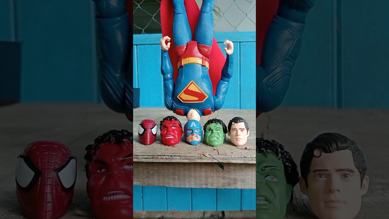 Superman Choose His Head Batman Yes #marveltoys #spiderman