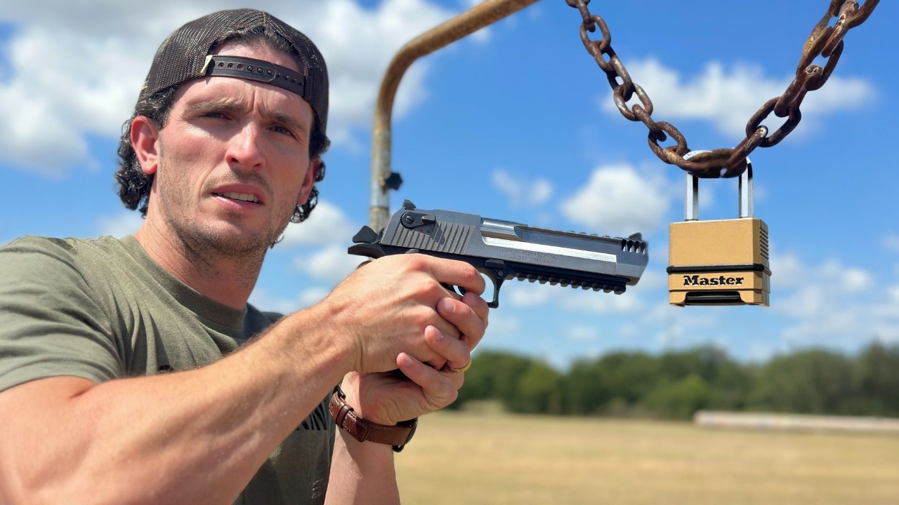 Может ли выстрел из пистолета открыть замок?