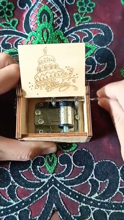 Kotak Musik Kayu || Happy Birthday