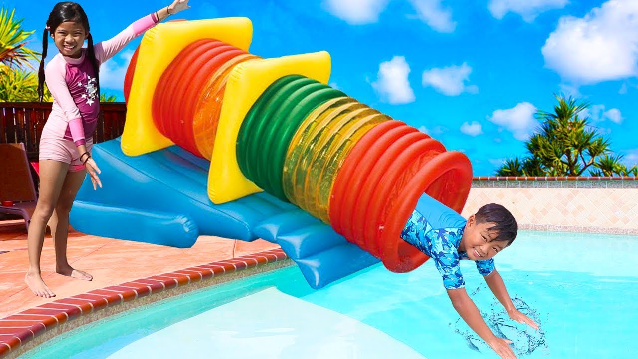Emma Play with Fun Swimming Pool Tube Water Slide for Kids Video