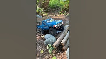 RC4WD 4RUNNER tough truckin!