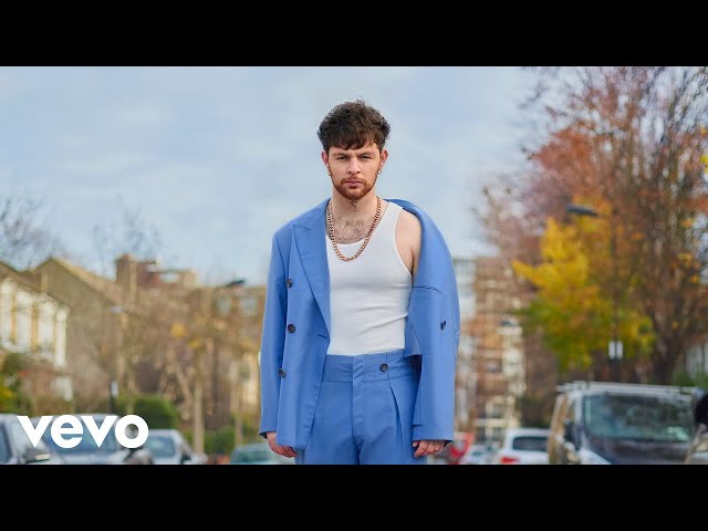 TOM GRENNAN - LOVE HAS DIFFERENT WAYS TO SAY GOODBYE