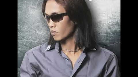 Setia Berselimut Dusta (Versi Akustik)