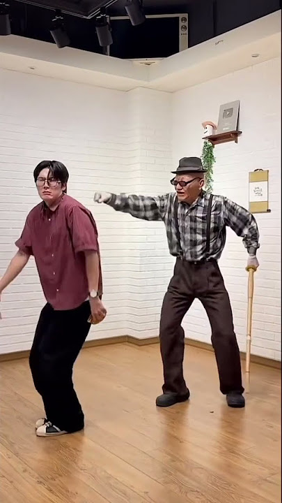 kakek cucu baik bekerja sama #tren #menari #viral #lucu #celana pendek