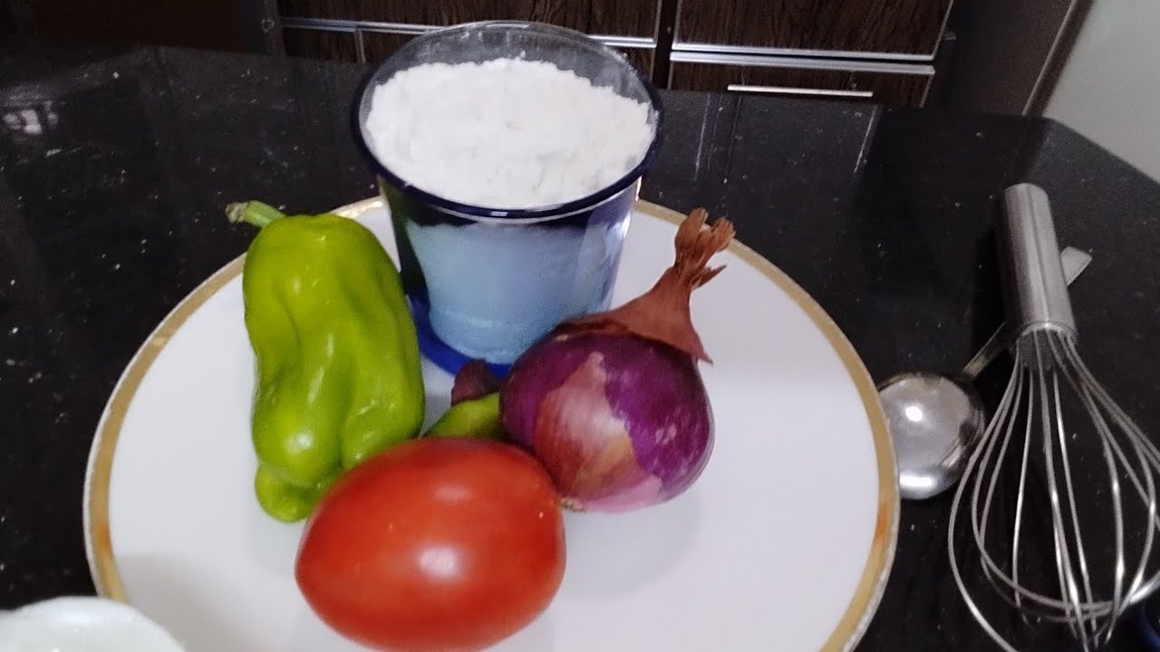 والله ولا بيض ولا زبده ولا بسطرمه ولا جبنه ولا اي حاجه انا هعمل ارخص من الفول والطعميه وجميله