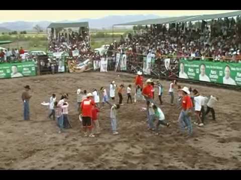 Cabalgata y Rodeo en la Comunidad El Sauz