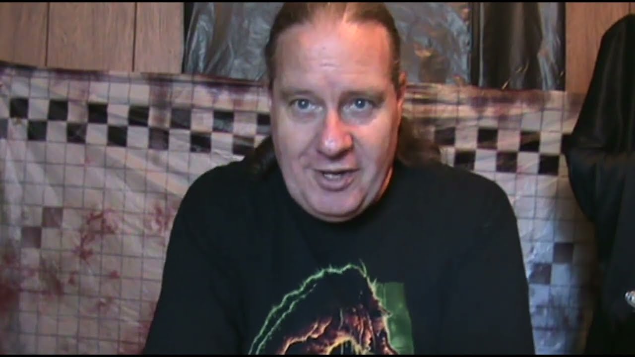 The Carver Collection letter L