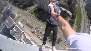 Russian daredevil's death-defying stunt