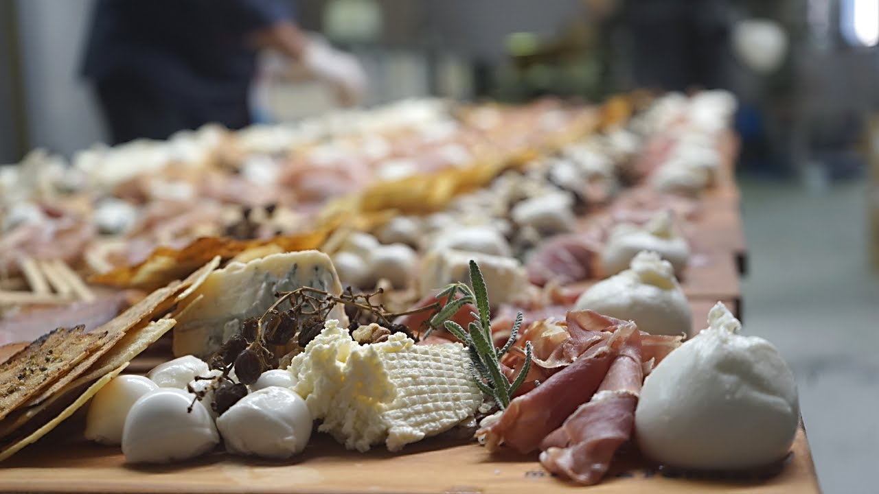 BIGGEST ITALIAN CHEESE BOARD | Australians Eating Italian Food | Vincenzo