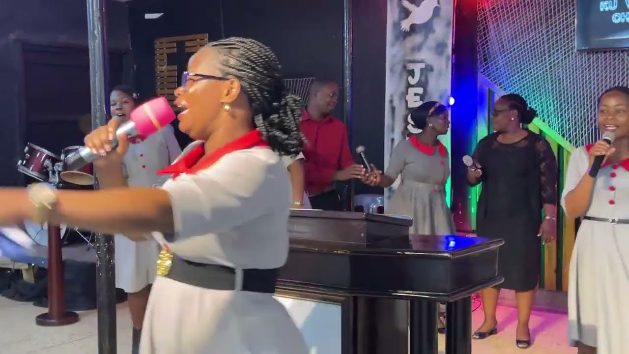 Victory Luganda Praise_VCM Choir