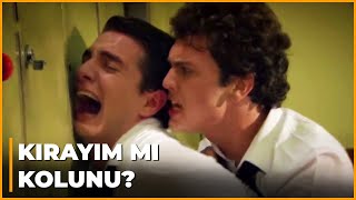 Mete, Necati Ile Kavga Etti - Öyle Bir Geçer Zaman Ki 3. Bölüm