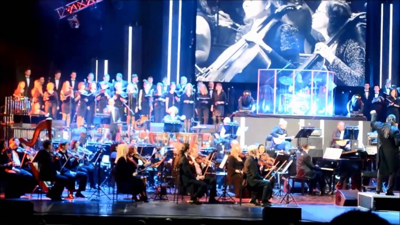 Uprising muse orchestra/ Roch Symphony Kiev - YouTube