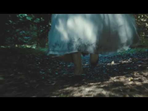 Alice in Wonderland - Teaser Trailer