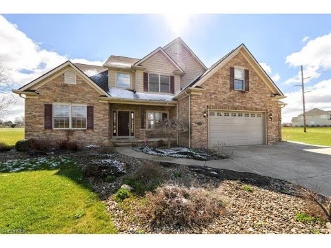 7582 Rolling Green Ave Northwest, Massillon, OH home video tour