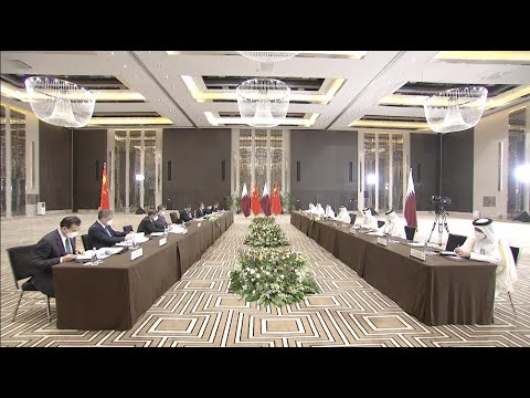 Си Цзиньпин в Эр-Рияде провел встречу с эмиром Катара