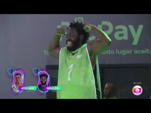 Douglas e arthur Aguiar ganhando prova